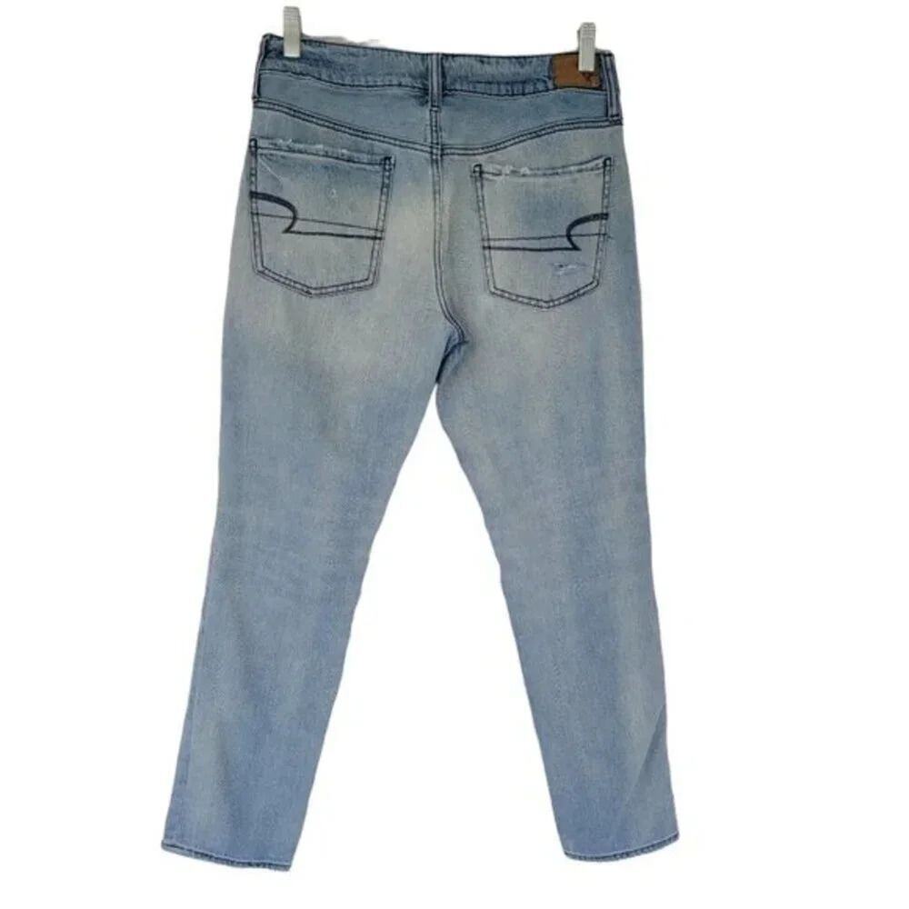 American Eagle Tomgirl Distressed Jeans Womens 6 Blue Ripped Relaxed Fit Casual - Picture 9 of 16